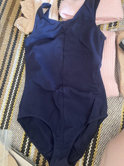Roupa de ballet completamente nova