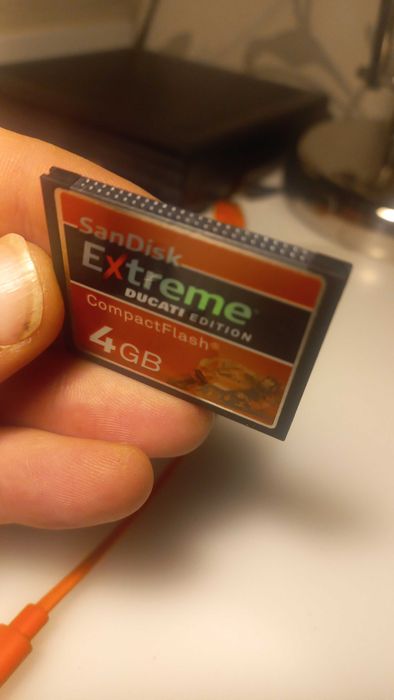 Canon 40D + 2 obiektywy + akcesoria