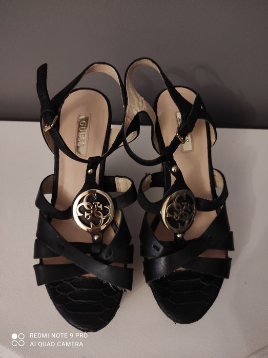 Sandały, buty na koturnie Guess rozmiar 36