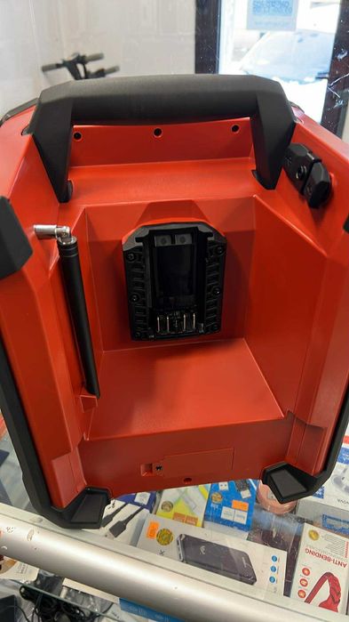 Radio Budowlane Hilti R6-22 DAB + Akumulator B22-85 + Prostownik C4-22