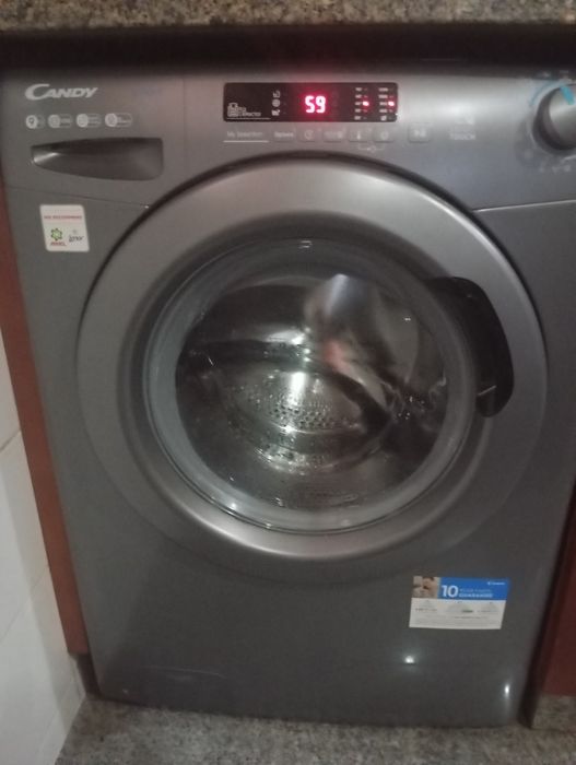 Máquina de lavar roupa 9 kg