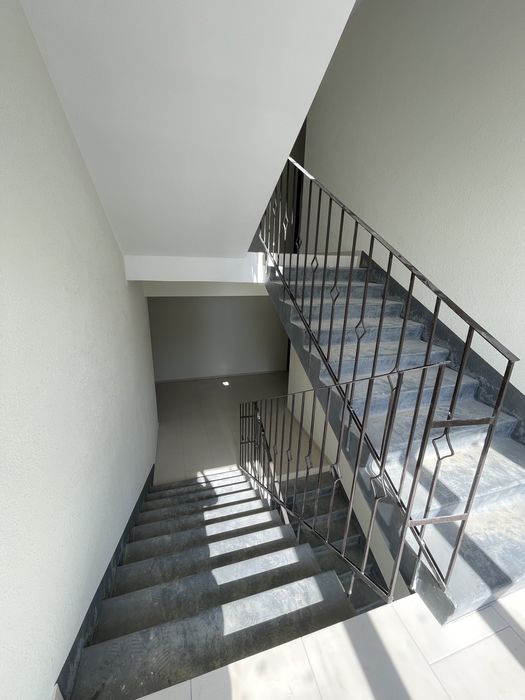 2к квартира 37м2 середній поверх, зданий будинок, знижка акція