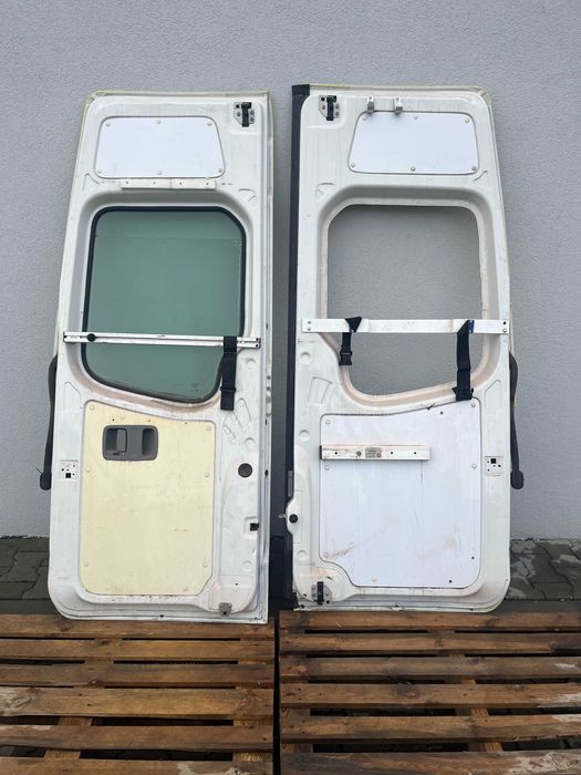 Komplet Drzwi Tylnych Mercedes Sprinter W906 VW Crafter I KPA2597-07