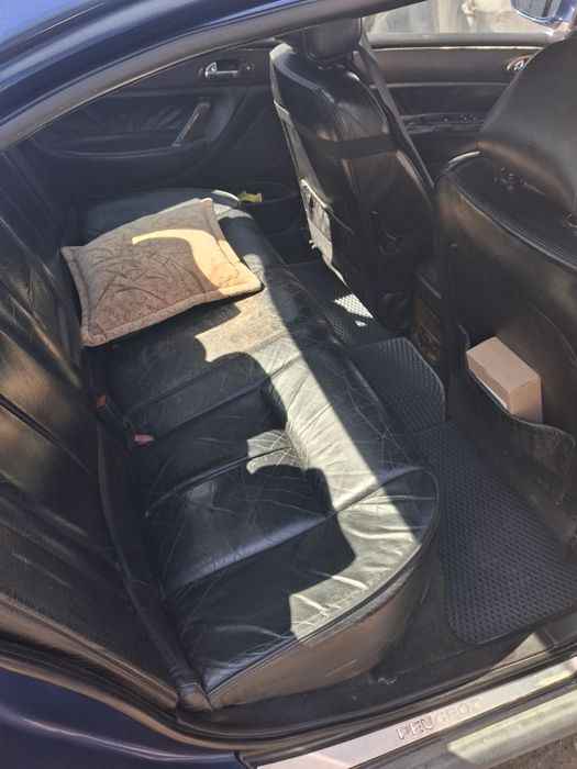 Peugeot 607 2.0  газ-бензин