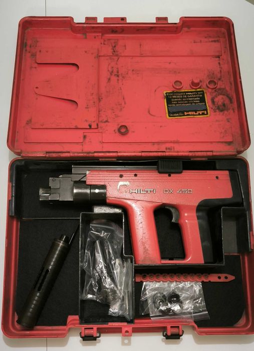 Pistola de pregos para betão - Hilti DX 450
