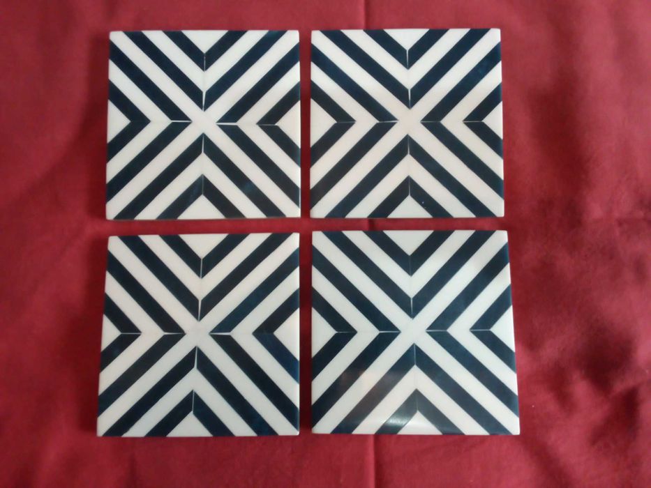 Conjunto de 4 bases para copos "Gato Preto"