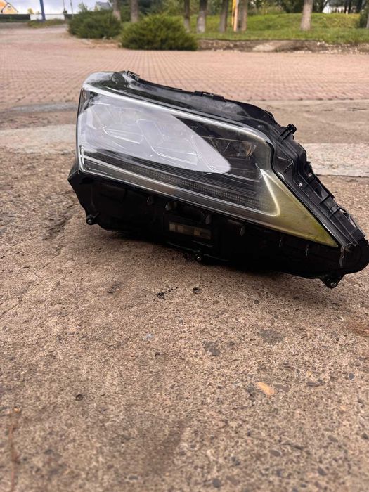 Фара права від Лексуса RX450H 2018 рік