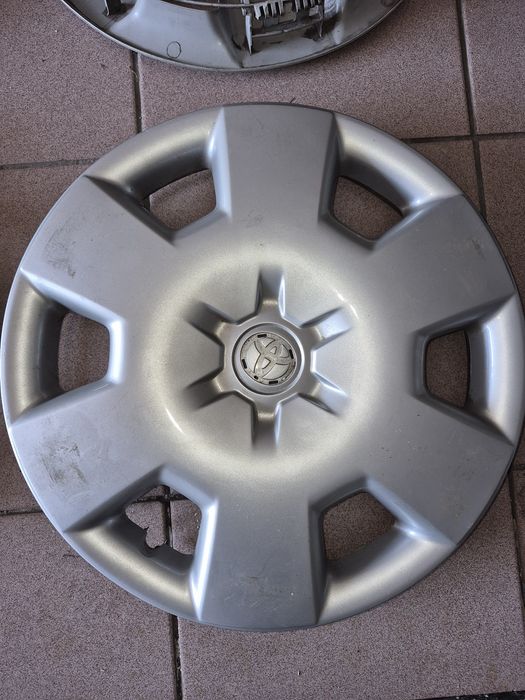 Kołpaki do Toyoty