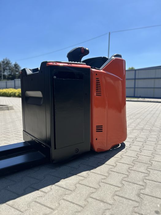 Wózek widłowy paletowy Linde T24Sp