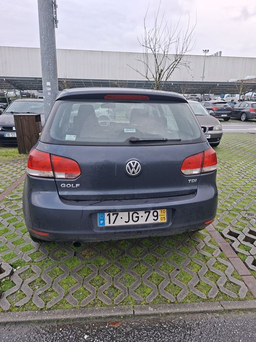 Volkswagen Golf 1.6 TDI 105cv – 7.000€