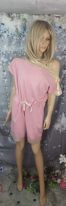Kombinezon krótki damski różowy złoty Made in Italy oversize kieszenie wiskoza M L lato casual glam