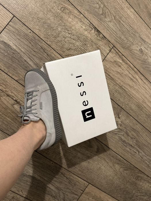 Нові шкіряні мокасини фірми Nessi  36 розмір