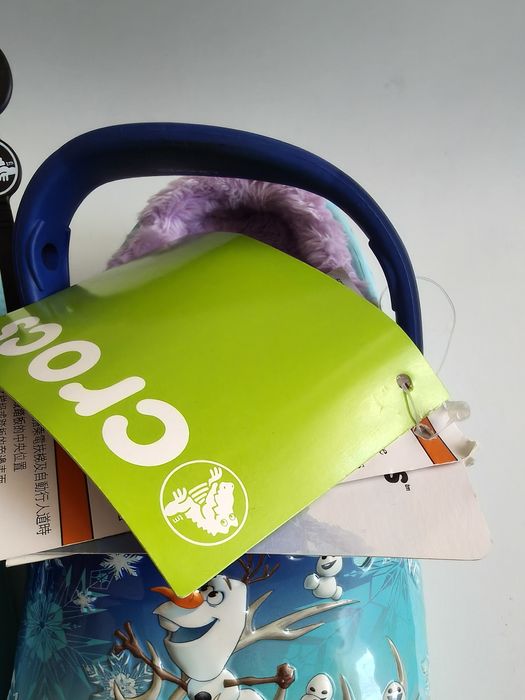 Crocs c/ pêlo n c13 Novas