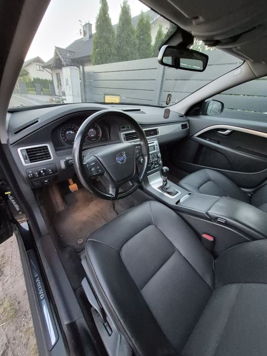 VOLVO V 70 ,2009