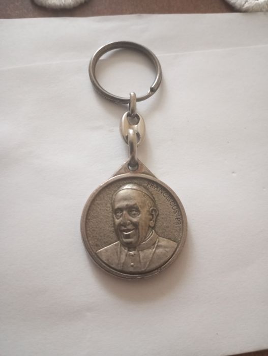 Unikatowy brelok z J.Pawłem 2 i z P.Franciszkiem