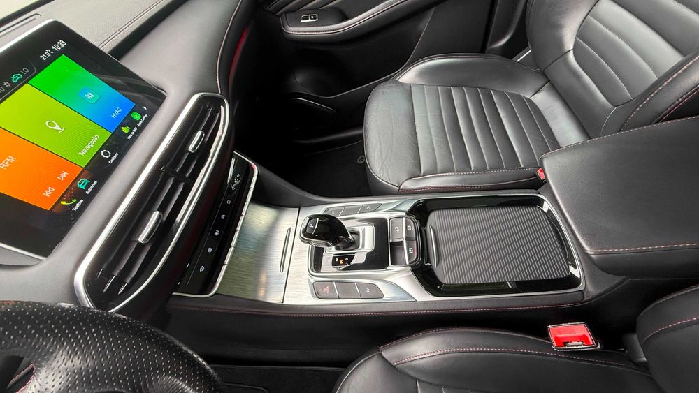 MG EHS 1.5 T-GDI PHEV Luxury — 2022 — 81.000  km — IVA Dedutivel