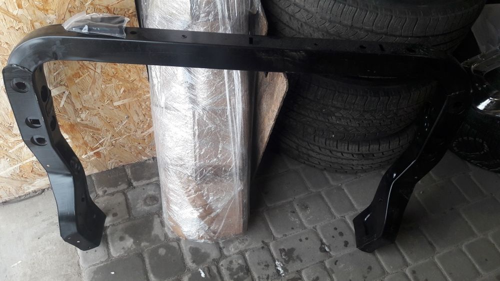 Установочна панель телевізор низ верх Grand Cherokee Dodge Durango