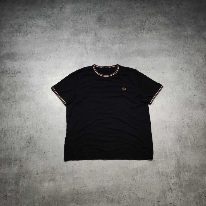 MĘSKA PREMIUM Czarna Koszulka Bawełna Haft Logo Fred Perry Elegancka