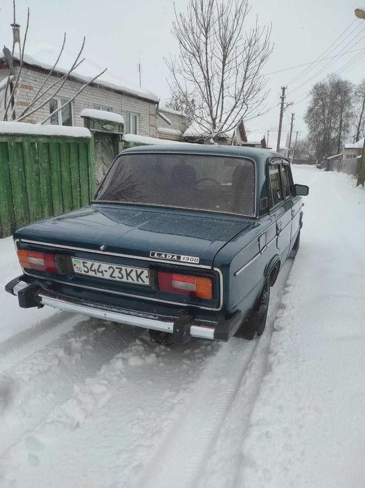 Автомобіль ваз 2106