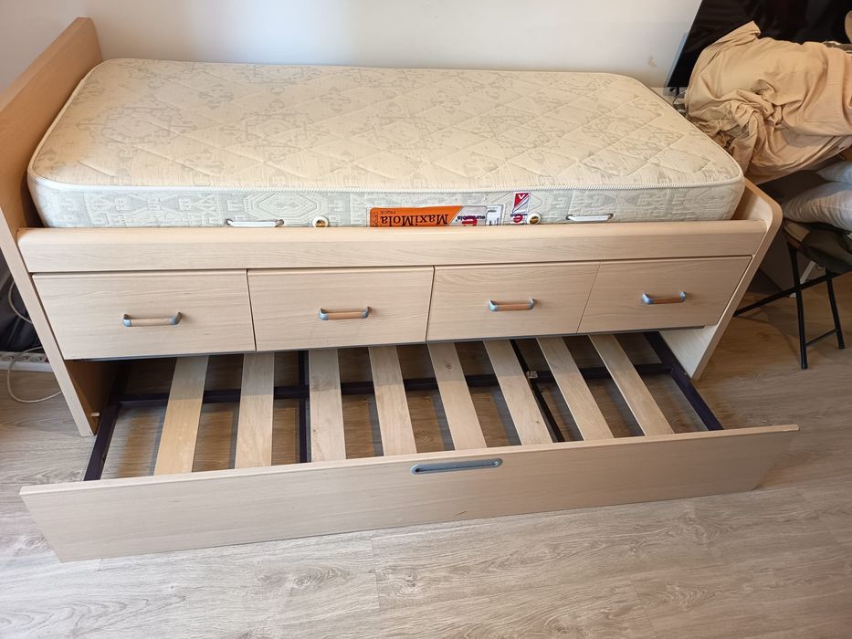 Cama single Dicarmo com gavetas