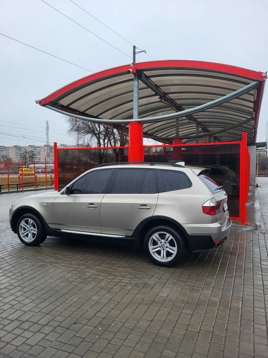 Продам БМВ Х3 ..