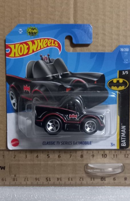 Classic TV series batmobile hot wheels batman