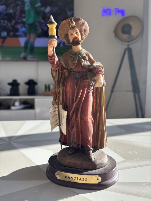 Estatueta Santiago – Martfinite L.F. Portugal – Marfinite Pintada à Mão