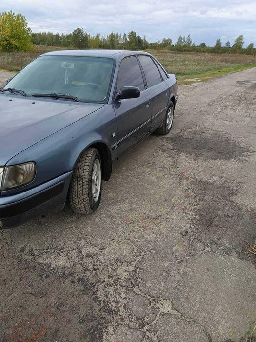 Продам Audi.