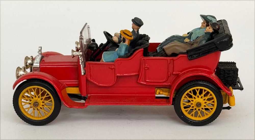 Corgi Classics_1910 DAIMLER Ref.9021 Escala 1/43. Inclui as figuras. Completo, como novo.