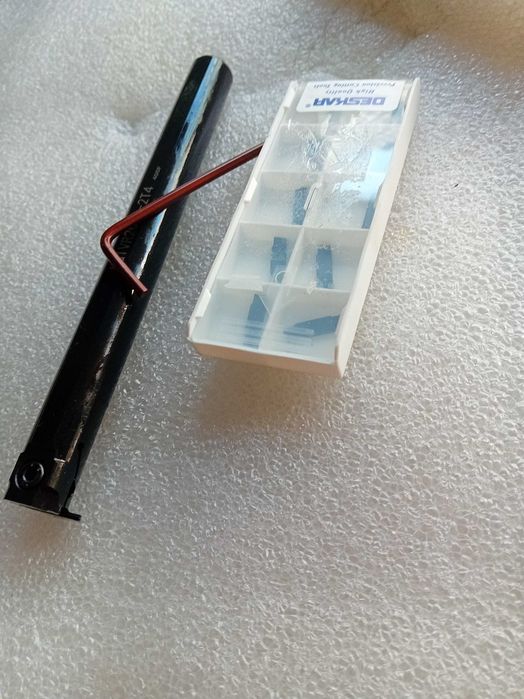 Buril para torno com diâmetro de 16mm c/ 10 pastilhas de corte de 2mm