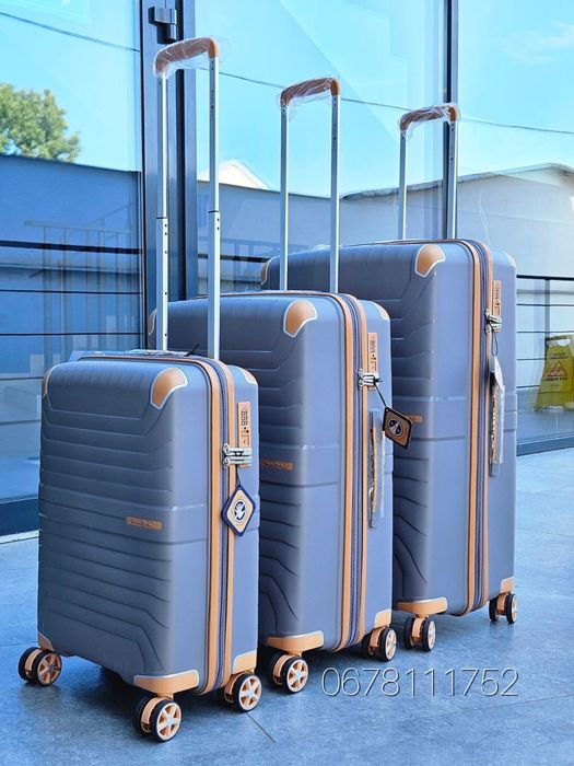 SNOWBALL 59103 Франція валізи чемоданы сумки на колесах ручна поклажа