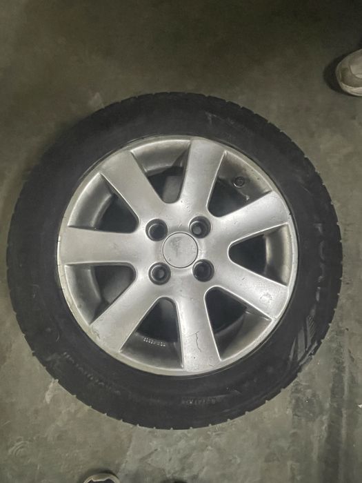 Vendo jantes 14 com os pneus