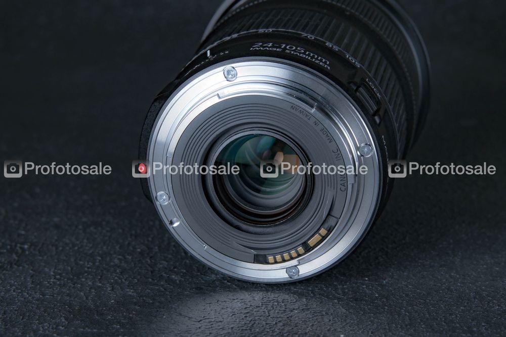 Об'єктив Canon EF 24-105mm f/3.5-5.6 IS STM