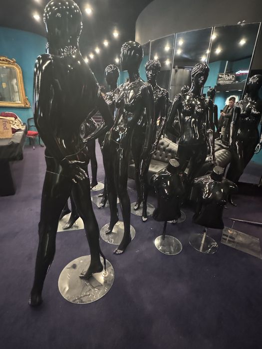 Manequins cor preta mulher