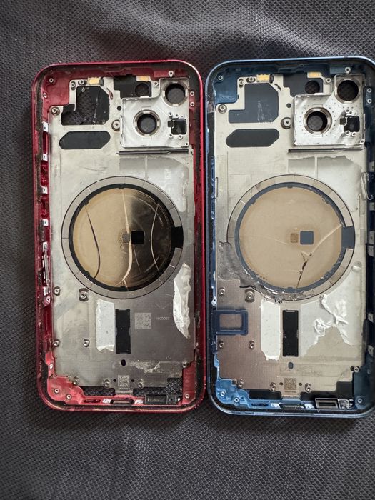 Корпус iPhone 13 Priduct Red, Blue.