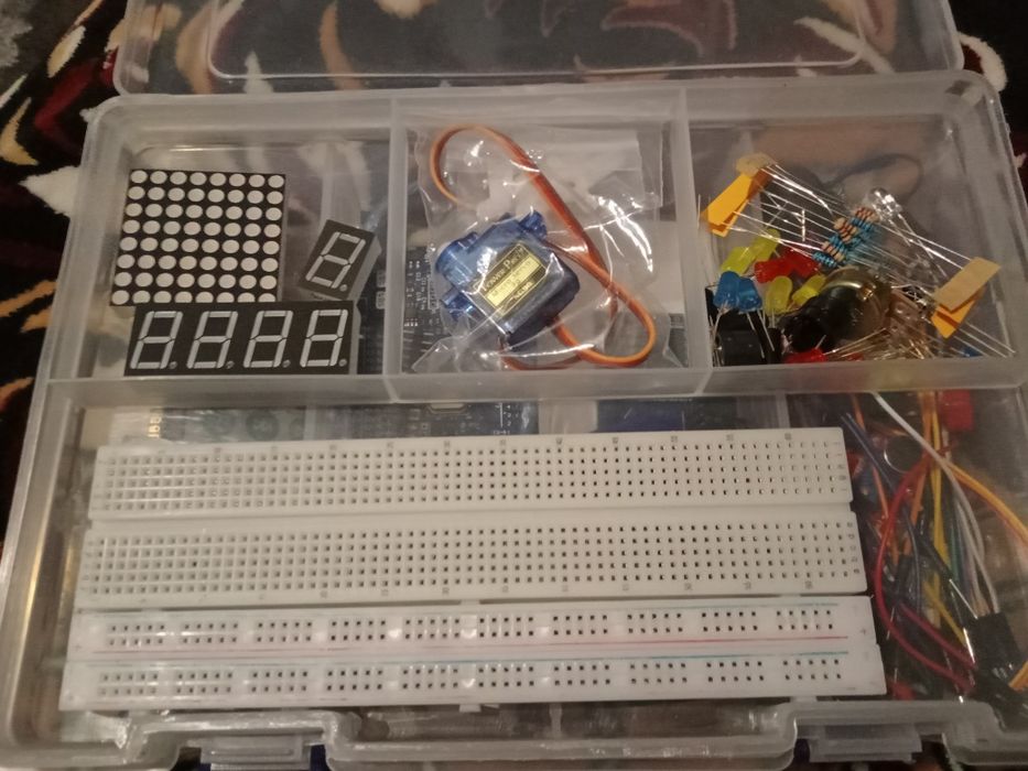 Навчальний набір електроніки Arduino Starter Kit Standard на базі Uno