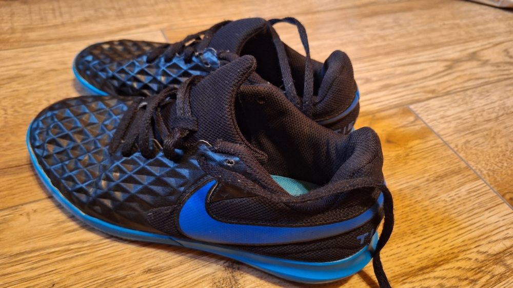 Halówki chłopięce Nike 37