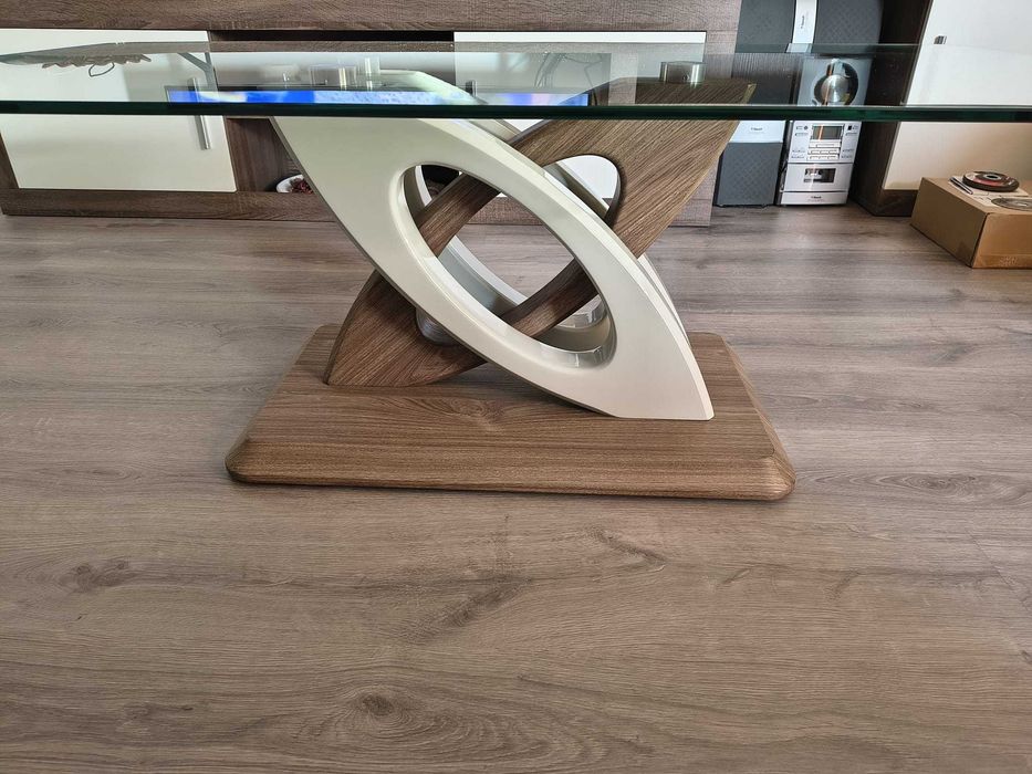 Mesa de centro moderna em vidro temperado