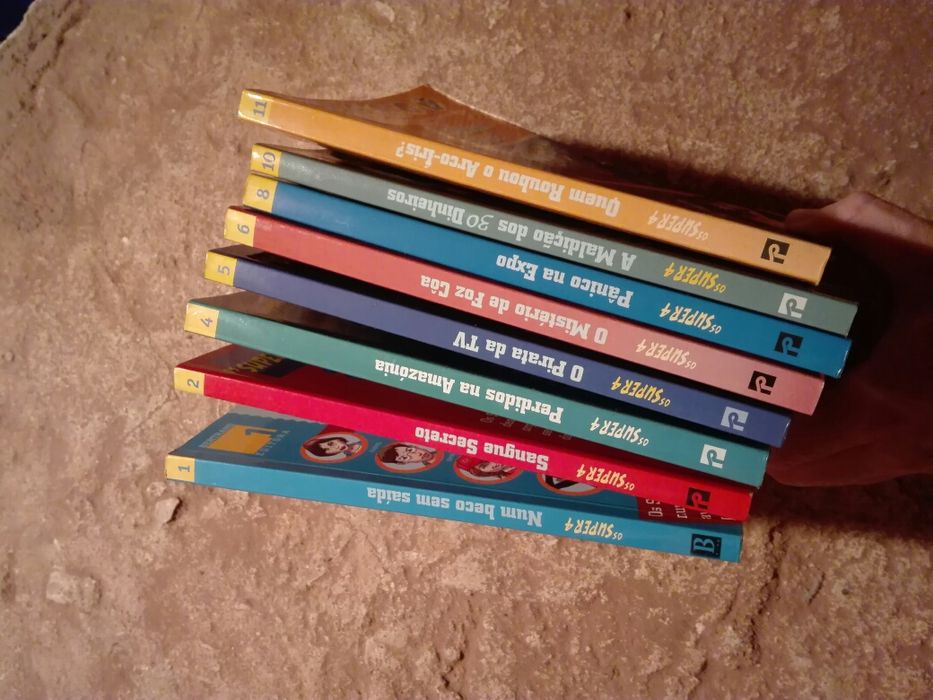 Livros infantis vários