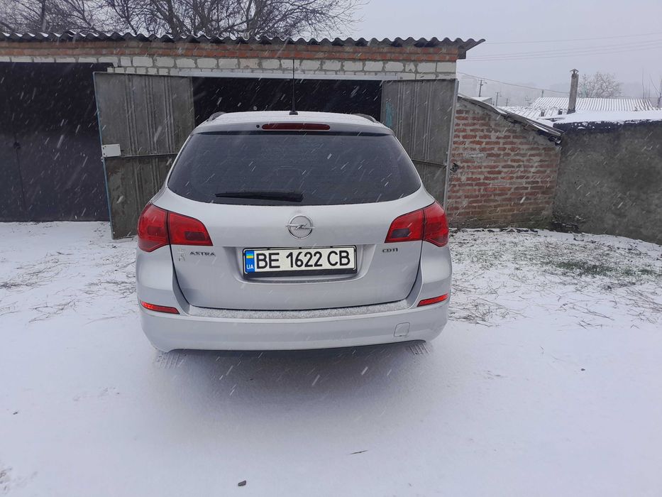 Автомобіль опель