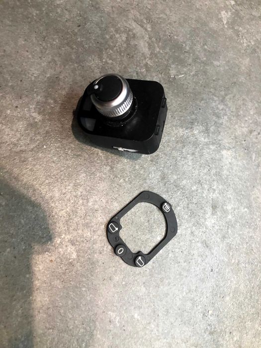 VAG 8V0959565 C Переключатель зеркал  AUDI A3 SEDAN