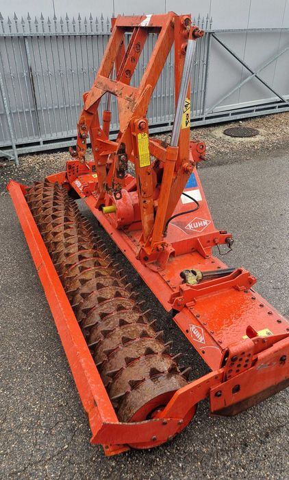 Agregat uprawowy  Kuhn HRB 302 brona wirowa