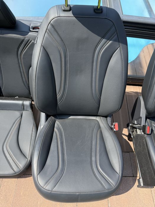 Салон сидіння на ford Mustang Mach-e