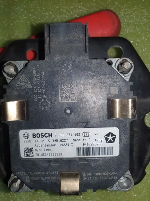 Chrysler Pacifica 3.6 v6 radar sensor zderzak