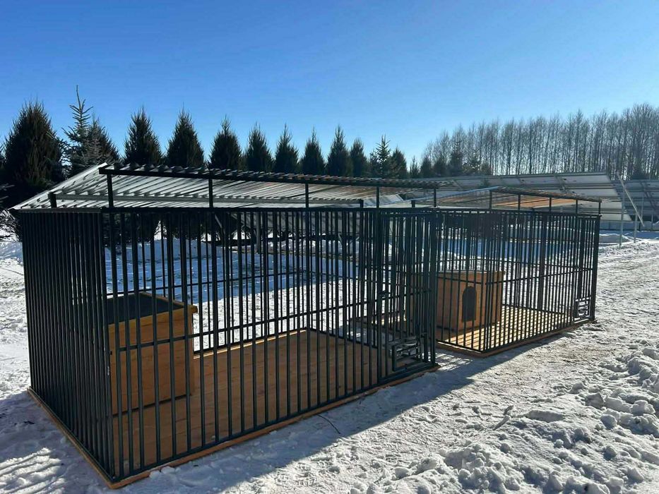 Stalowy kojec dla psa