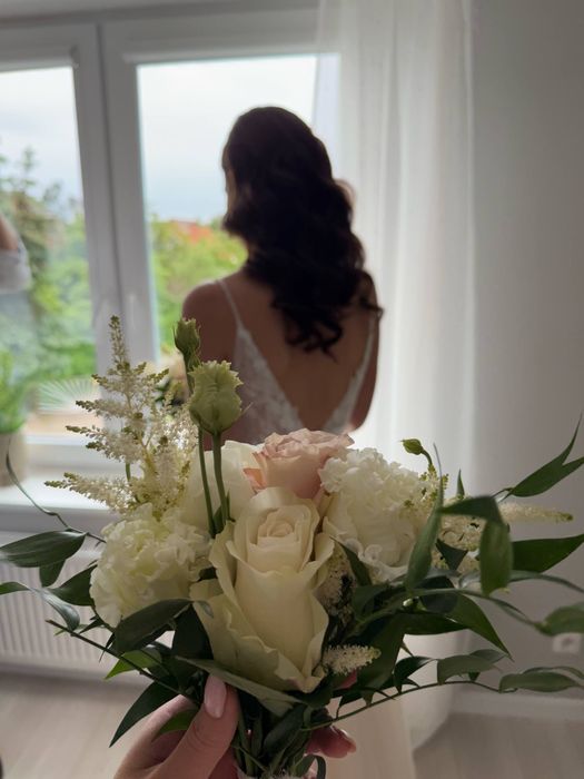 Suknia ślubna literka A kwiaty 3D 2025