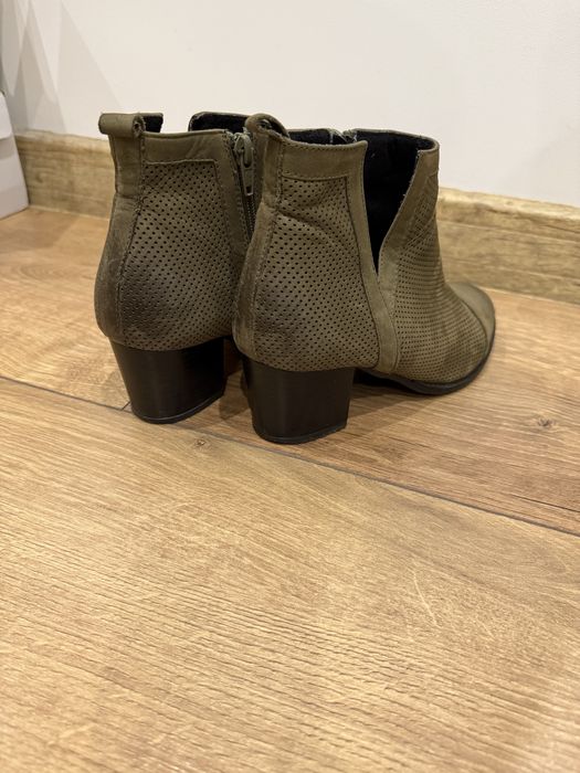 Skórzane jesienne botki na obcasie rozm. 36