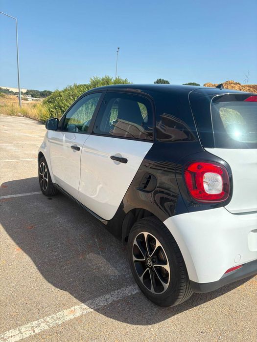 Smart ForFour 2015 Económico e Bem Estimado