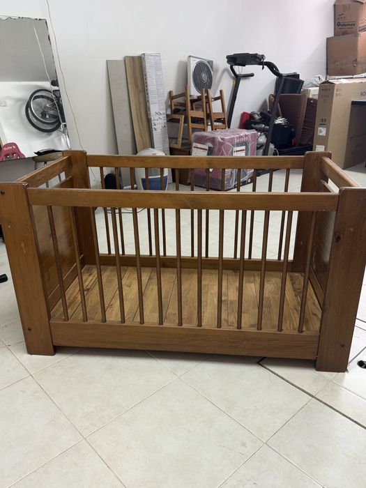Berço para bebés - Marca CERNE