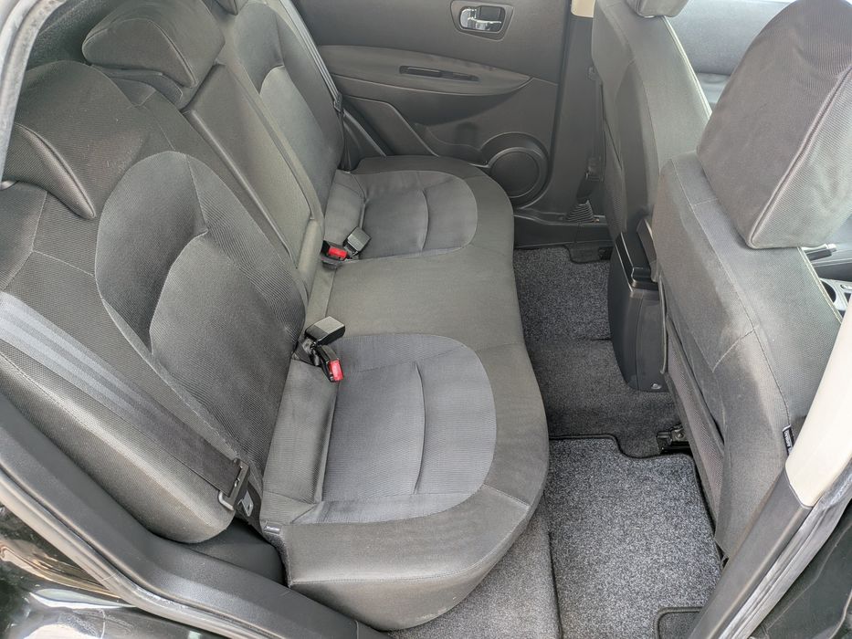 Nissan Qashqai 1,5DCI com 136 mil km. Livro Revisões